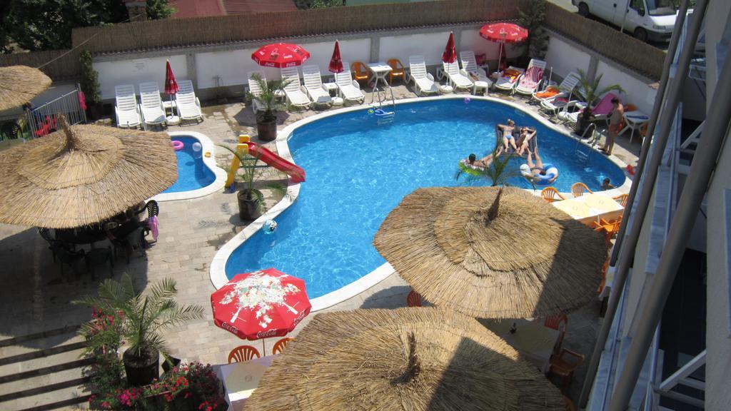 Alpina Hotel Lozenets Exterior photo