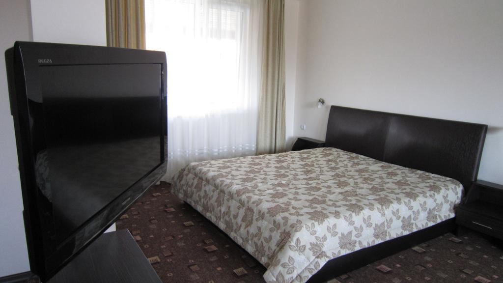 Alpina Hotel Lozenets Room photo