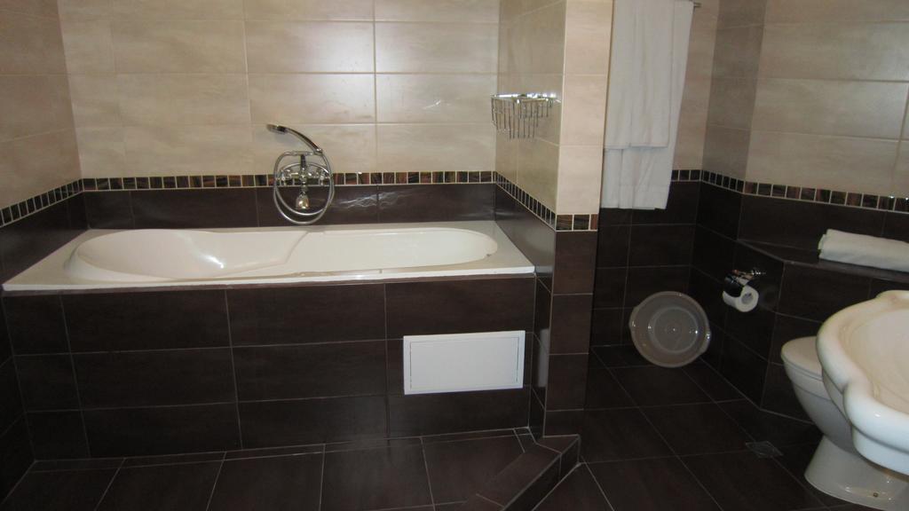 Alpina Hotel Lozenets Room photo